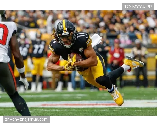 亚当斯腿筋受伤离场 公羊外接群深度迎考验